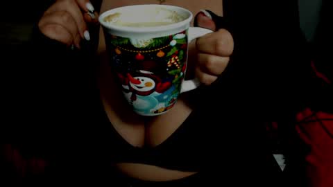 minka0 online show from December 4, 9:24 pm