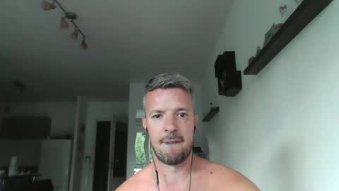 Snapshot of minka28 chatting on June 15, 5:04 pm minka28 online show from June 15, 5:04 pm