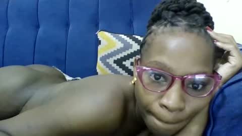 minlavine online show from May 8, 9:53 pm