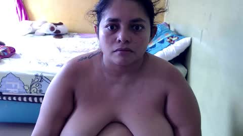 Andrea online show from March 29, 4:29 pm