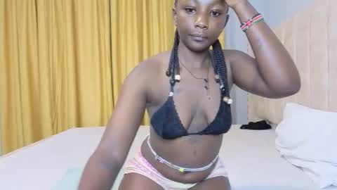 Snapshot of minnie_kay chatting on May 14, 10:16 pm Minnie online show from May 14, 10:16 pm