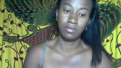 minouch211907 online show from September 23, 2:36 am