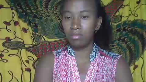 minouch211907 online show from October 9, 1:36 am