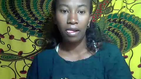 minouch211907 online show from October 13, 3:06 am