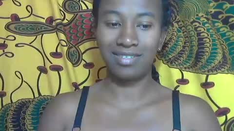 minouch211907 online show from October 18, 7:53 am