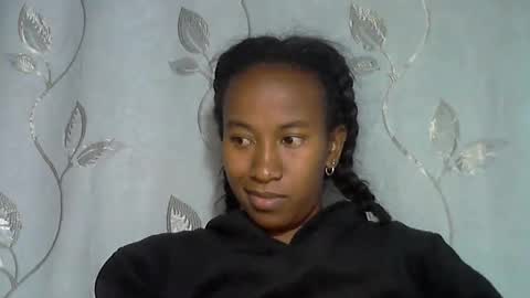 minouch211907 online show from March 11, 12:16 am