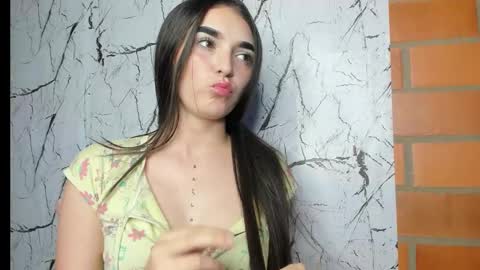 Snapshot of minty151 chatting on March 20, 12:26 am minty151 online show from March 20, 12:26 am