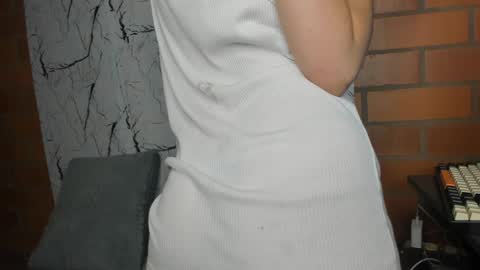 Snapshot of minty151 chatting on March 29, 12:43 am minty151 online show from March 29, 12:43 am