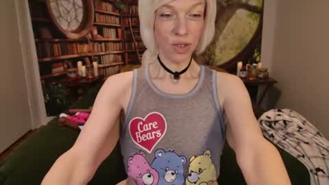 Tessa Rae online show from June 20, 3:15 pm