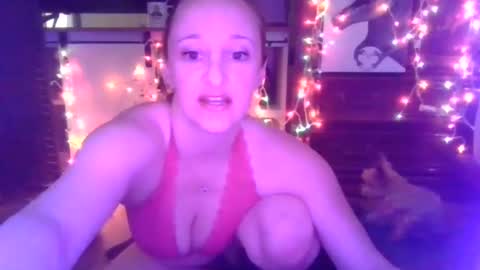 minxtress_macabre online show from January 4, 1:10 pm
