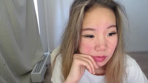 Snapshot of mira_g chatting on October 20, 8:59 am mira_g online show from October 20, 8:59 am