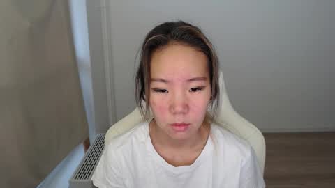 Snapshot of mira_g chatting on November 9, 8:45 am mira_g online show from November 9, 8:45 am