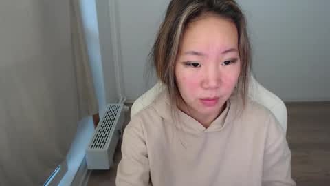 Snapshot of mira_g chatting on November 13, 10:36 am mira_g online show from November 13, 10:36 am