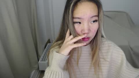 Snapshot of mira_g chatting on December 13, 7:53 pm mira_g online show from December 13, 7:53 pm