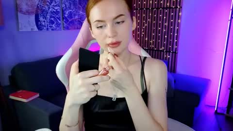 Snapshot of mira_glace chatting on January 17, 9:06 am Mira3 online show from January 17, 9:06 am