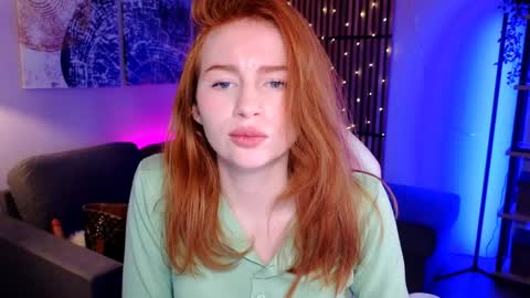 Snapshot of mira_glace chatting on January 25, 11:44 am Mira3 online show from January 25, 11:44 am