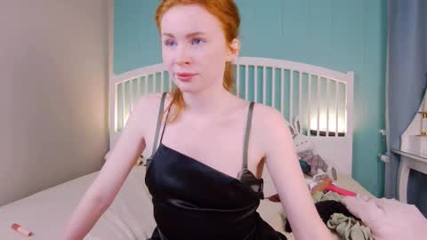Snapshot of mira_glace chatting on March 7, 1:29 pm Mira3 online show from March 7, 1:29 pm