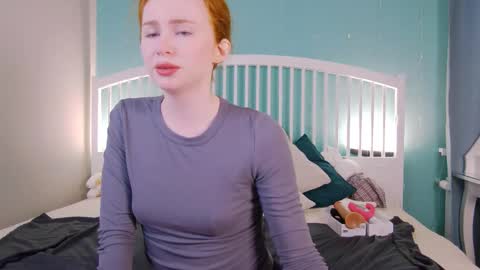 Snapshot of mira_glace chatting on March 10, 12:26 pm Mira3 online show from March 10, 12:26 pm