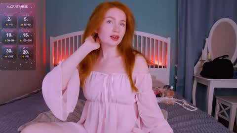 Snapshot of mira_glace chatting on October 17, 10:07 am Mira3 online show from October 17, 10:07 am