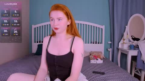 Snapshot of mira_glace chatting on October 19, 10:27 am Mira3 online show from October 19, 10:27 am