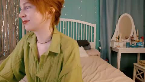 Snapshot of mira_glace chatting on July 13, 1:25 pm Mira3 online show from July 13, 1:25 pm