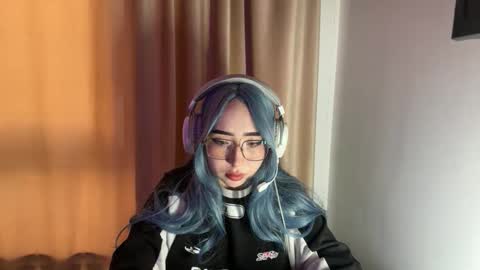 mira_light_ online show from September 22, 9:22 am