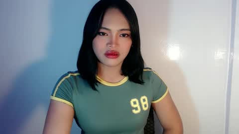 Mira Bella online show from February 1, 6:51 pm