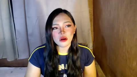 Snapshot of mira_luna222 chatting on March 26, 11:54 pm Mira Bella online show from March 26, 11:54 pm