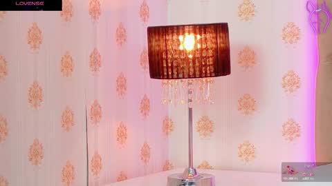 Snapshot of mira_lynxx chatting on October 17, 4:26 am mira_lynxx online show from October 17, 4:26 am