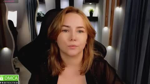 Snapshot of mira_mermayd chatting on October 15, 8:03 am Mira online show from October 15, 8:03 am