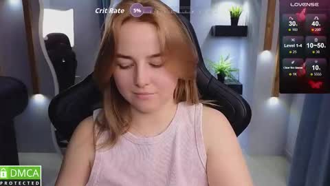 Snapshot of mira_mermayd chatting on November 29, 2:25 am Mira online show from November 29, 2:25 am