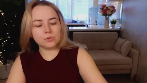 Snapshot of mira_mermayd chatting on March 30, 1:39 am Mira online show from March 30, 1:39 am