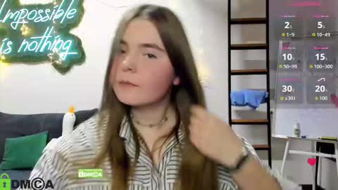 miraa_bloom online show from December 17, 3:51 pm