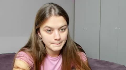 Snapshot of miraa_m chatting on November 15, 8:16 pm Mira online show from November 15, 8:16 pm