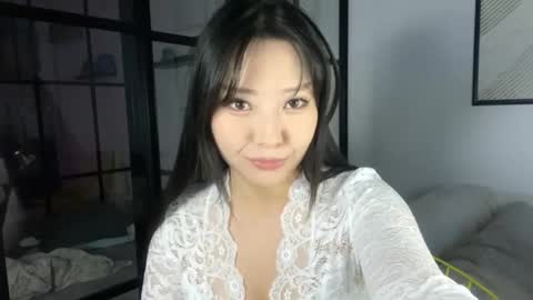 mirafloat online show from October 18, 11:11 am