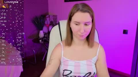 Snapshot of miralush chatting on December 2, 8:08 am Mira online show from December 2, 8:08 am