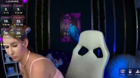 Snapshot of miralush chatting on July 28, 3:21 pm Mira online show from July 28, 3:21 pm