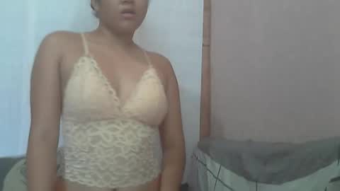 Snapshot of mirana_xxx chatting on March 23, 3:32 am Im Ping online show from March 23, 3:32 am