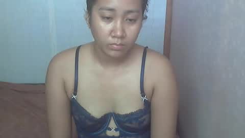 Snapshot of mirana_xxx chatting on April 2, 5:05 am Im Ping online show from April 2, 5:05 am