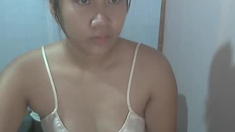Snapshot of mirana_xxx chatting on April 12, 5:34 am Im Ping online show from April 12, 5:34 am