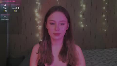 Snapshot of miranadevl chatting on March 2, 1:49 pm Kira online show from March 2, 1:49 pm