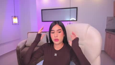 miranda_crawfor online show from May 16, 12:59 pm