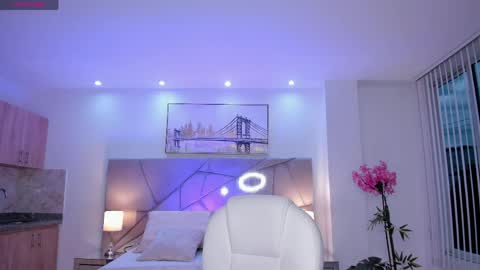 miranda_crawfor online show from May 19, 11:38 am