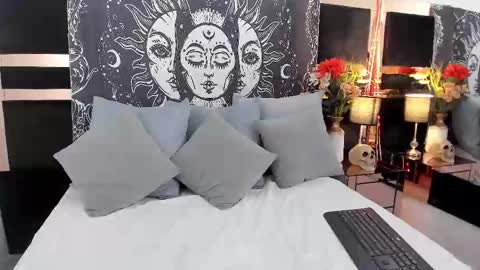 Miranda  online show from January 6, 5:27 pm