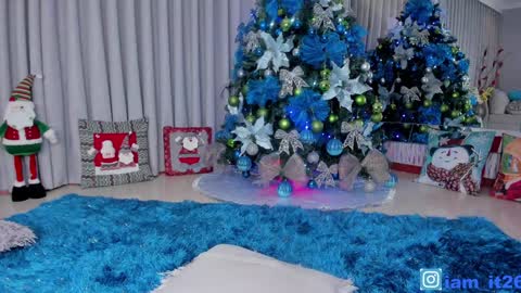 Miranda online show from December 9, 1:40 am