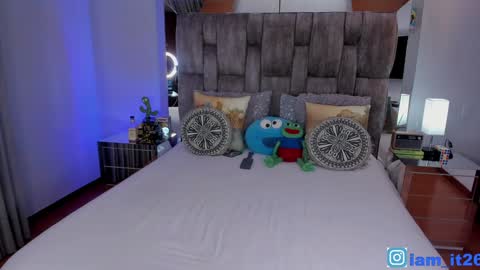 Miranda online show from February 9, 2:17 am