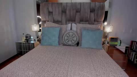 Snapshot of mirandacollins_ chatting on February 27, 11:16 pm Miranda online show from February 27, 11:16 pm