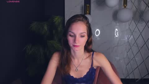 Snapshot of mirandaglow chatting on December 24, 12:00 pm Miranda online show from December 24, 12:00 pm