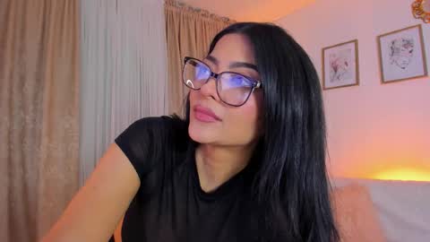 Snapshot of mirandasachs chatting on October 2, 3:57 am Miranda online show from October 2, 3:57 am