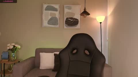 Miranda Shaw online show from November 12, 9:47 pm